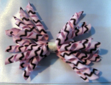 Pink Squiggle Korker Hairbow Winner