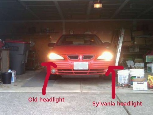 Headlights on the Pontiac Grand Am