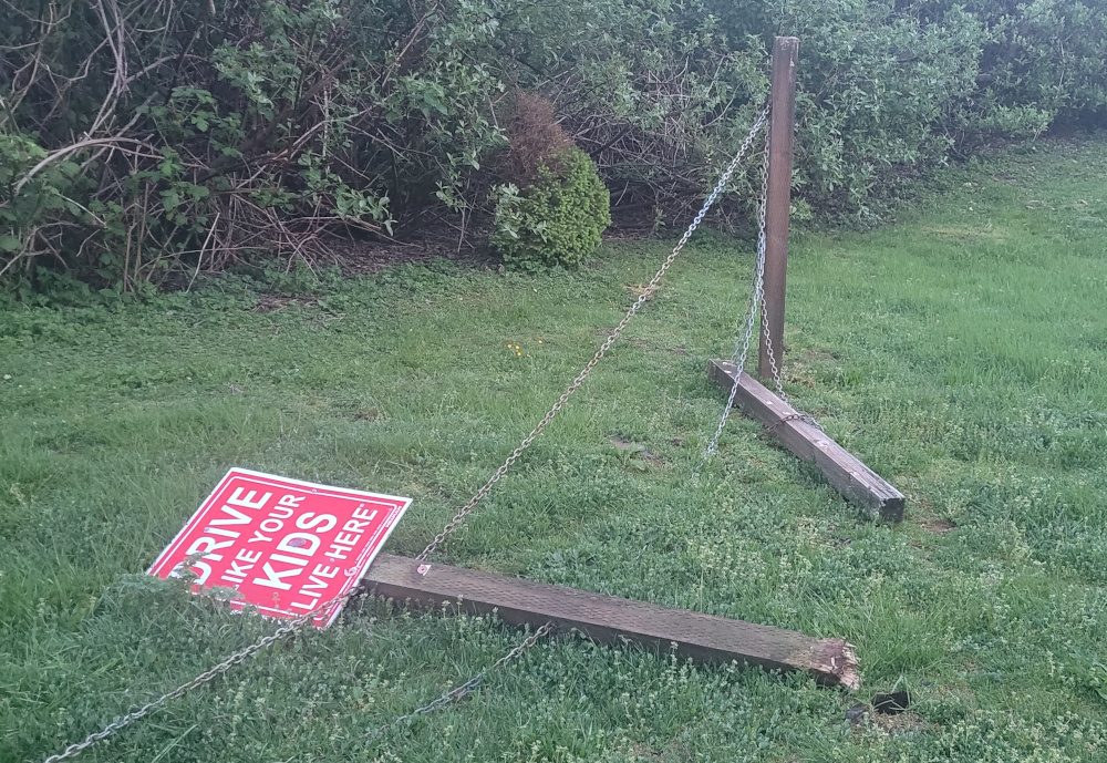 Wordless Wednesday: Someone Failed to Read The Sign